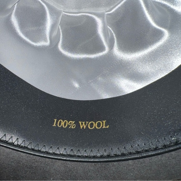 One Fresh Hat 100% Wool Classic Bowler Hat Size Small - Picture 6 of 9